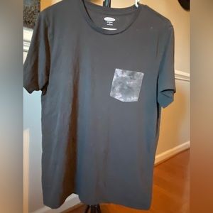 Medium Old Navy Tee